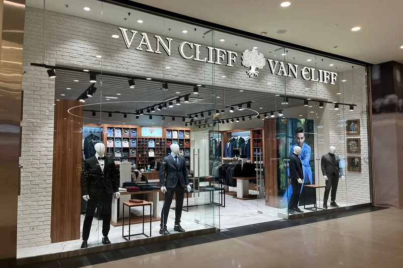 VAN CLIFF